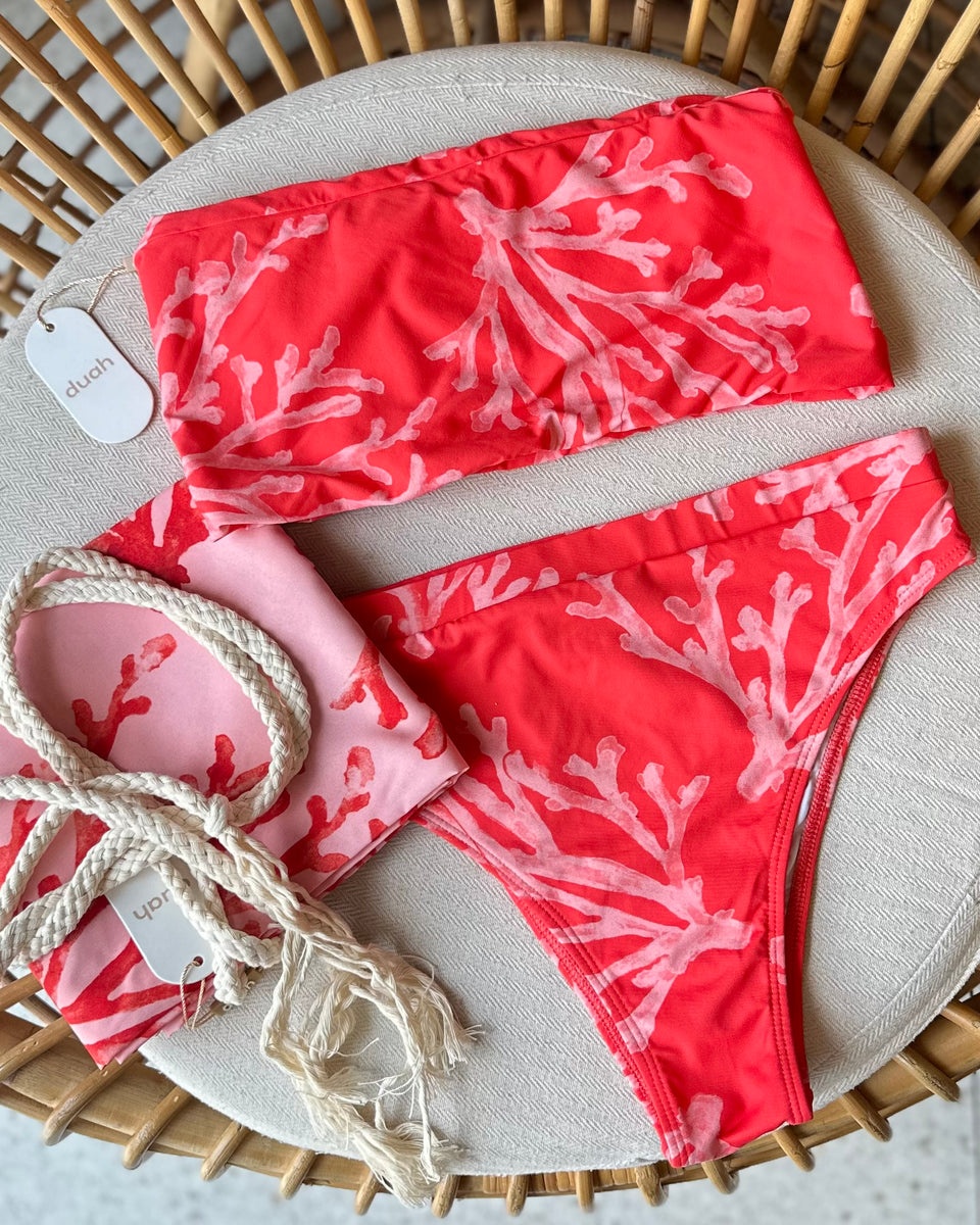 Combo Biquíni e Pareô - Combo M