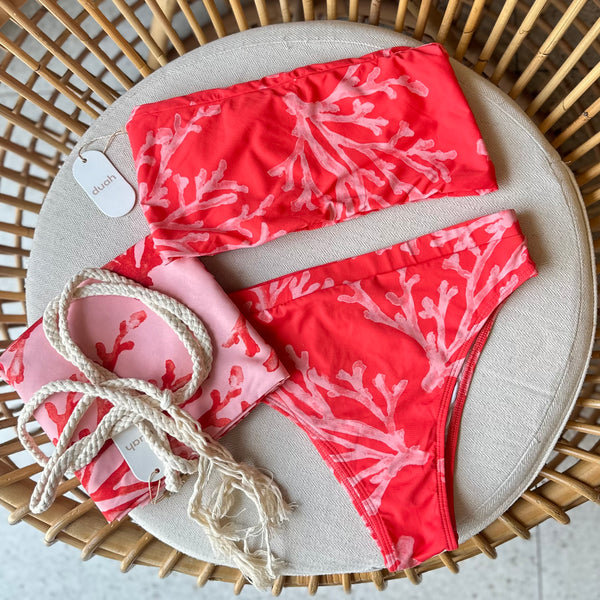 Combo Biquíni e Pareô - Combo M