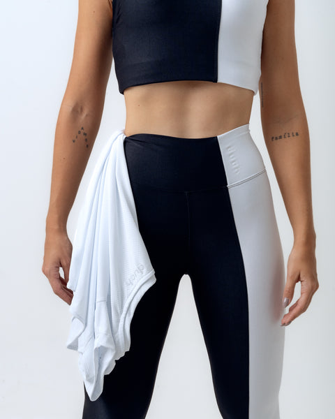 Cropped Atenas - Black/White