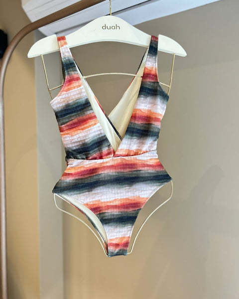 Combo Maiô e Saia - Combo M