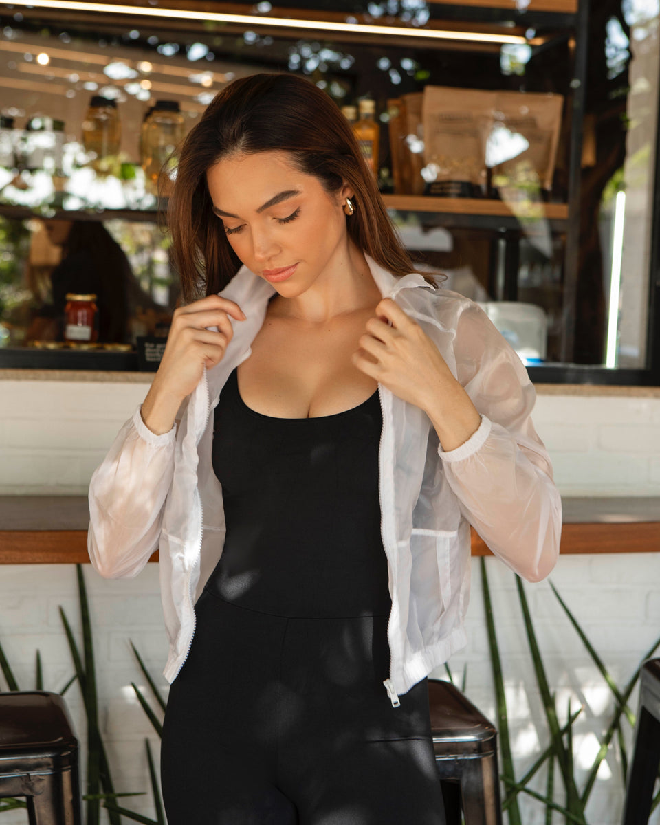 Macacão Atenas Curto - Preto